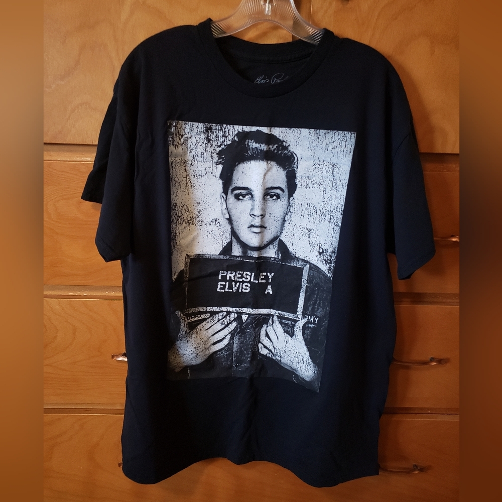 Elvis Presley Army Photo Black T-shirt. Size XL